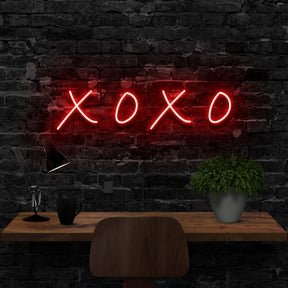 "XOXO" Neon Sign 40cm (1.3ft) / Red / LED Neon by Neon Icons